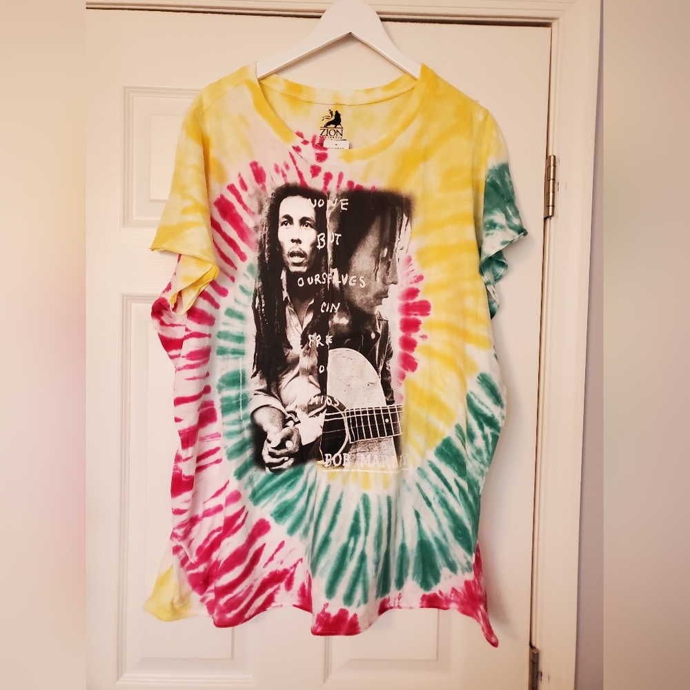 COPY - Plus Size Tie Dye Bob Marley Tee